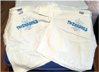 "TWINADOES" t-shirts